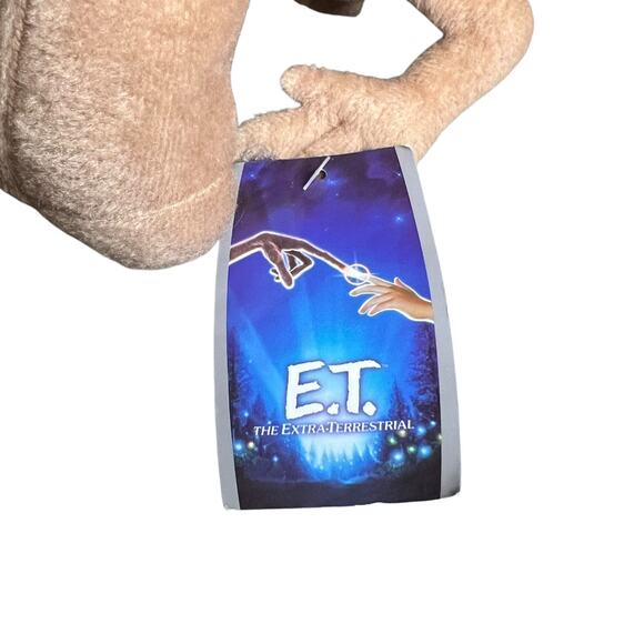 ET the Extra-terrestrial Toy Factory 8in Plush Figure New w/ Tags - Picture 7 of 10